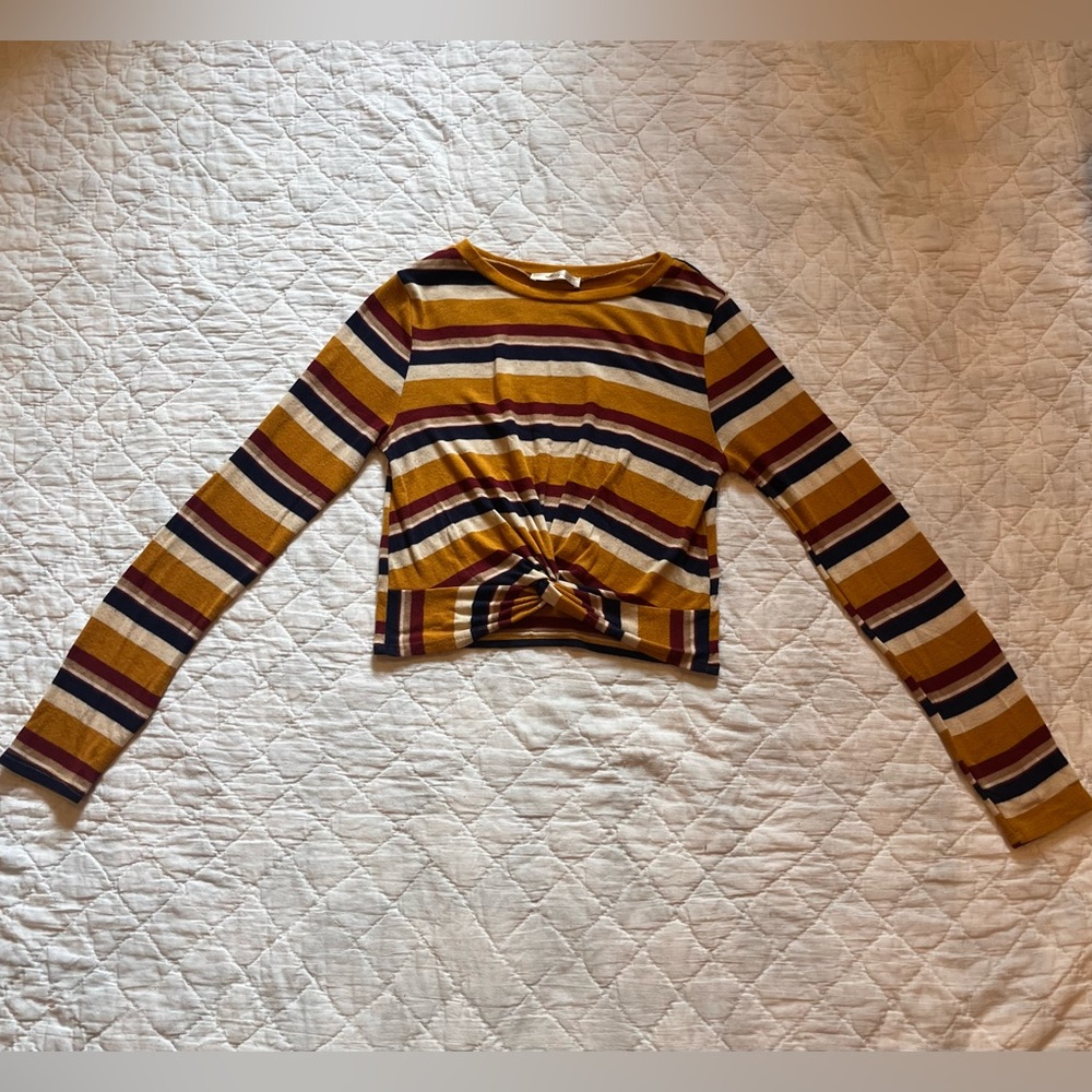 Stopped long sleeve cropped top